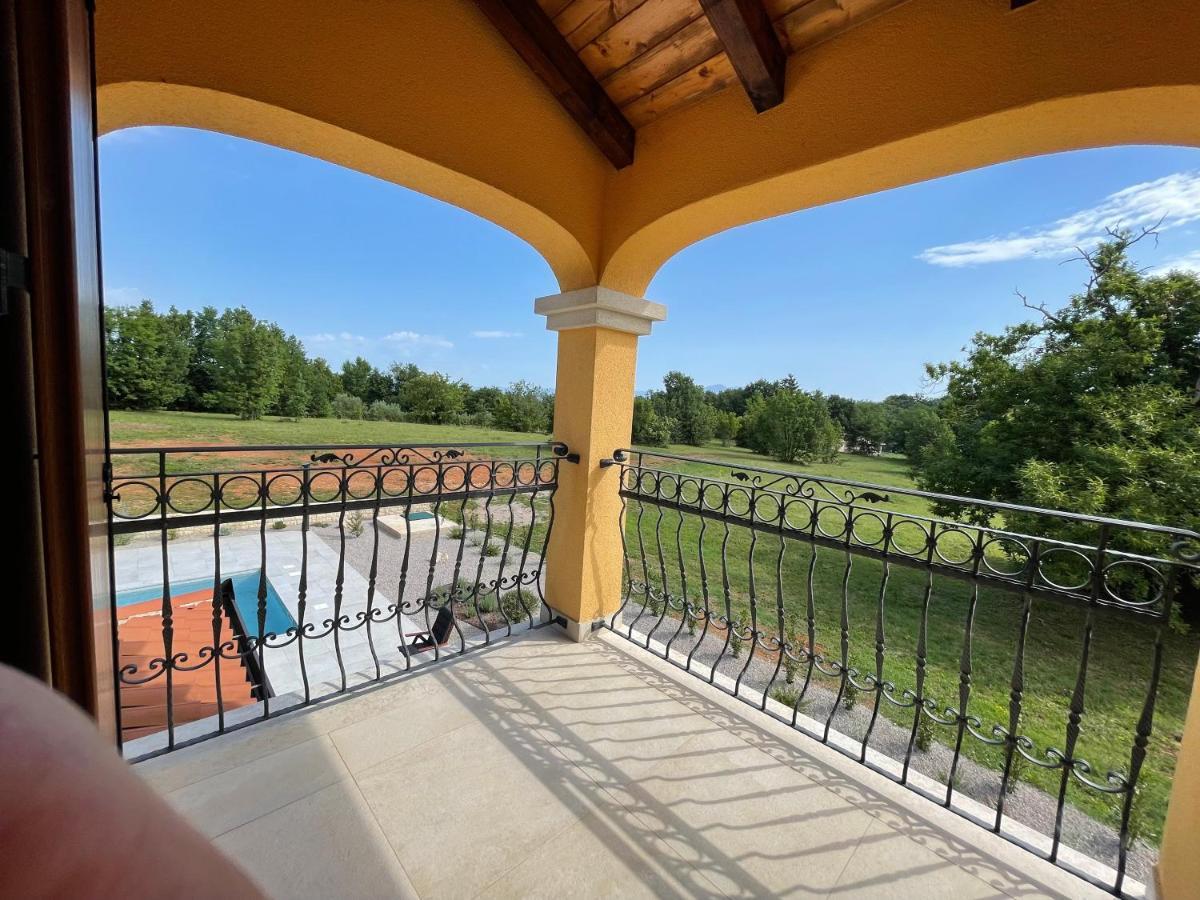 Villa Berto Nedeščina Eksteriør billede