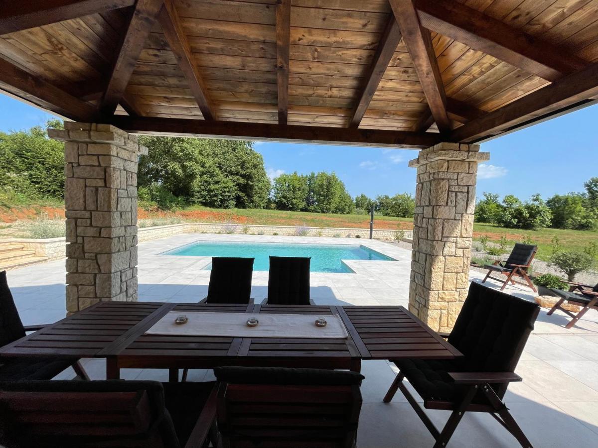 Villa Berto Nedeščina Eksteriør billede