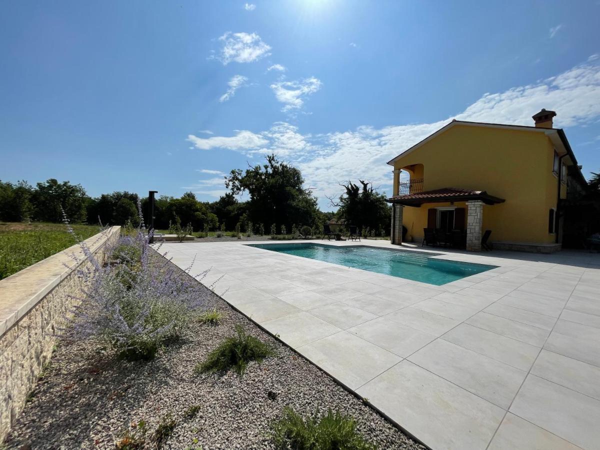 Villa Berto Nedeščina Eksteriør billede