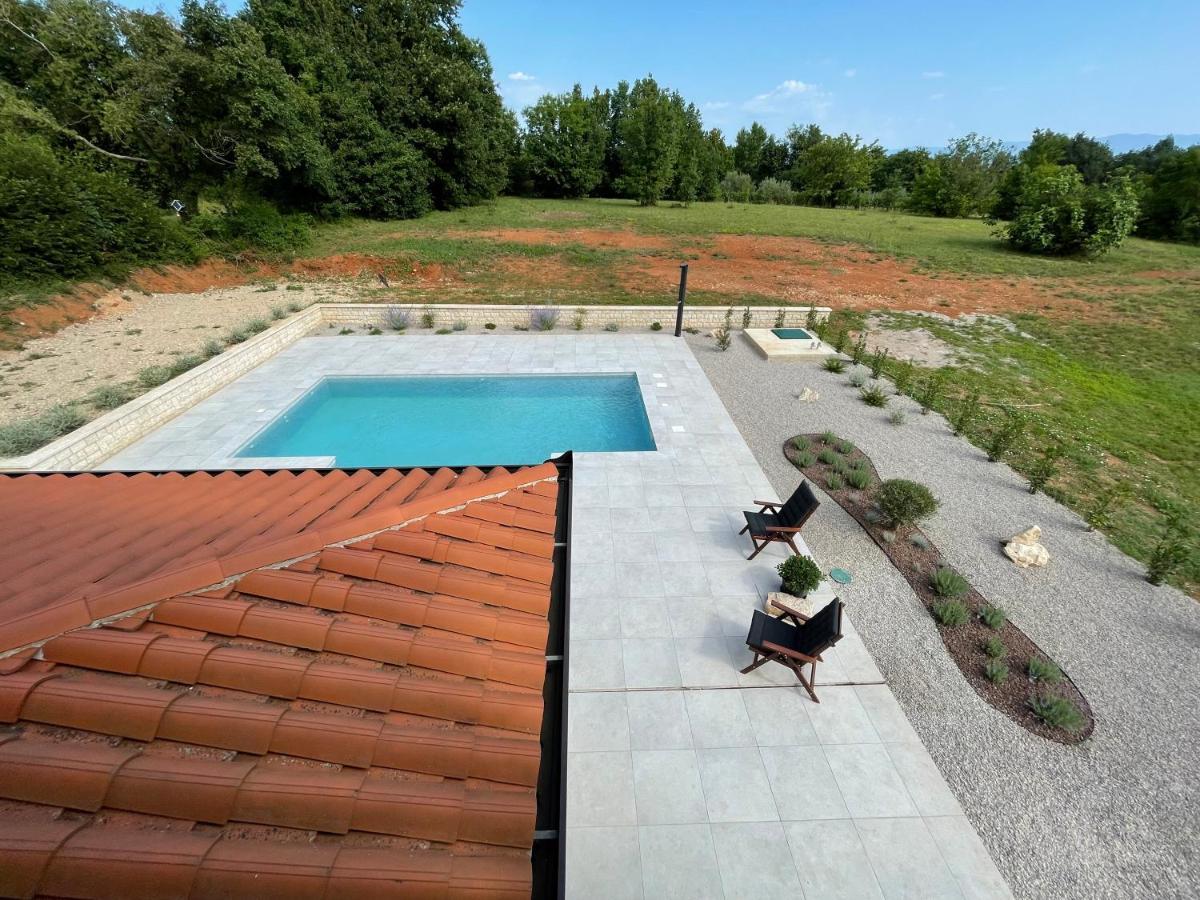 Villa Berto Nedeščina Eksteriør billede