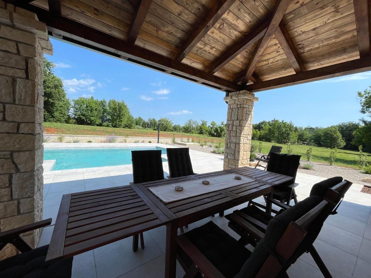Villa Berto Nedeščina Eksteriør billede